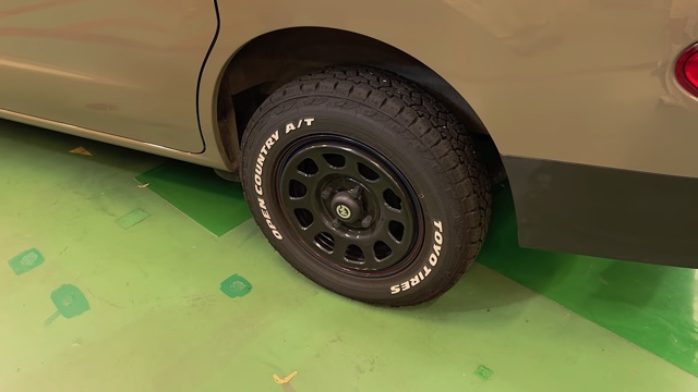 濱口が紹介したカスタムカー「GMLVAN V-02」