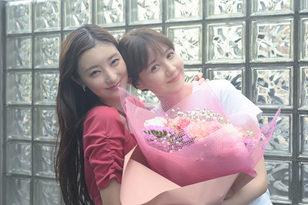 『レプリカ』トリンドル玲奈らクランクアップ