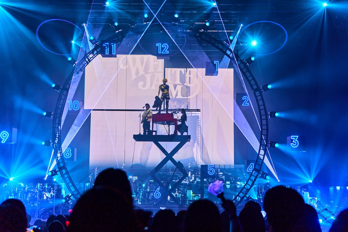 WHITE JAM、超満員の初ホールワンマンレポ