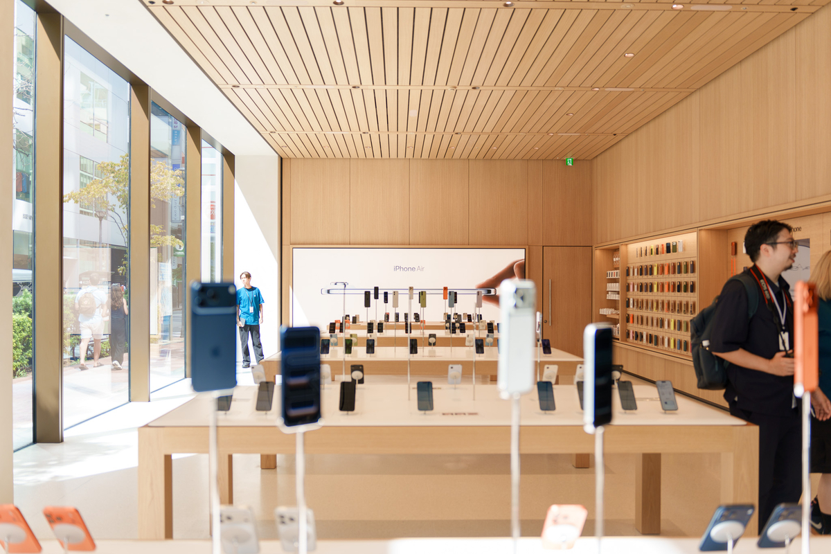 Apple 銀座（撮影＝白石倖介）