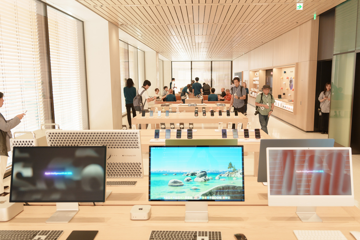 Apple 銀座（撮影＝白石倖介）