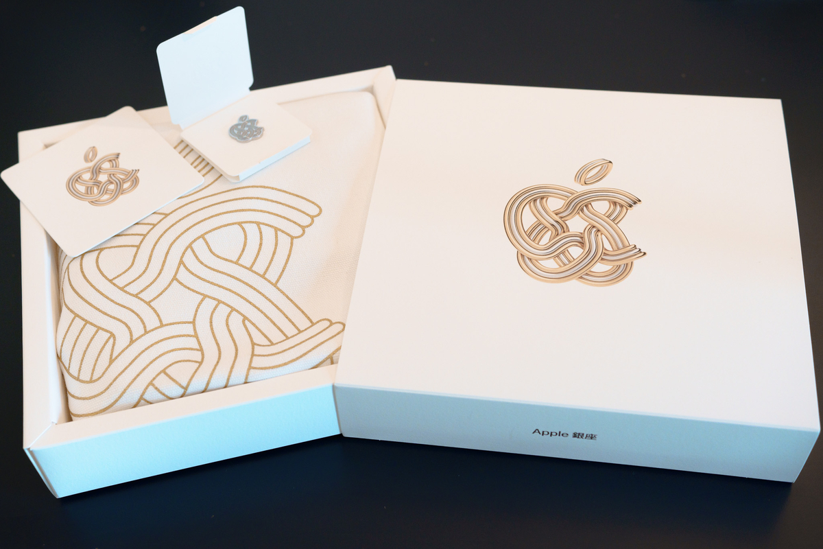 Apple 銀座（撮影＝白石倖介）