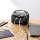 サンワ、片手で持てる「新作ポタ電」の画像