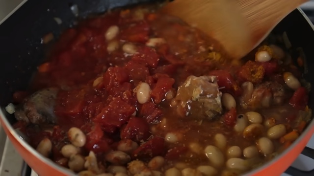 築60年の団地で暮らす40代男性YouTuberの生活