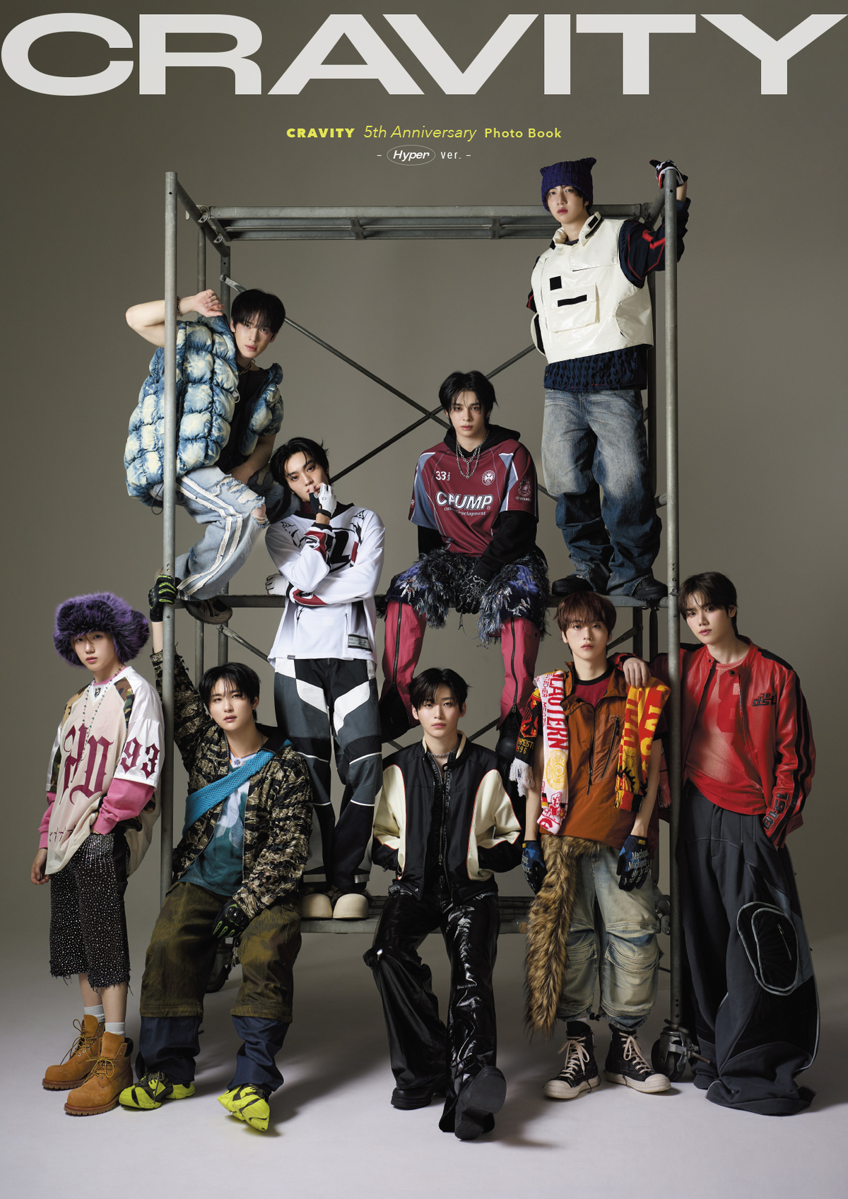 CRAVITYデビュー5周年記念写真集発売の画像