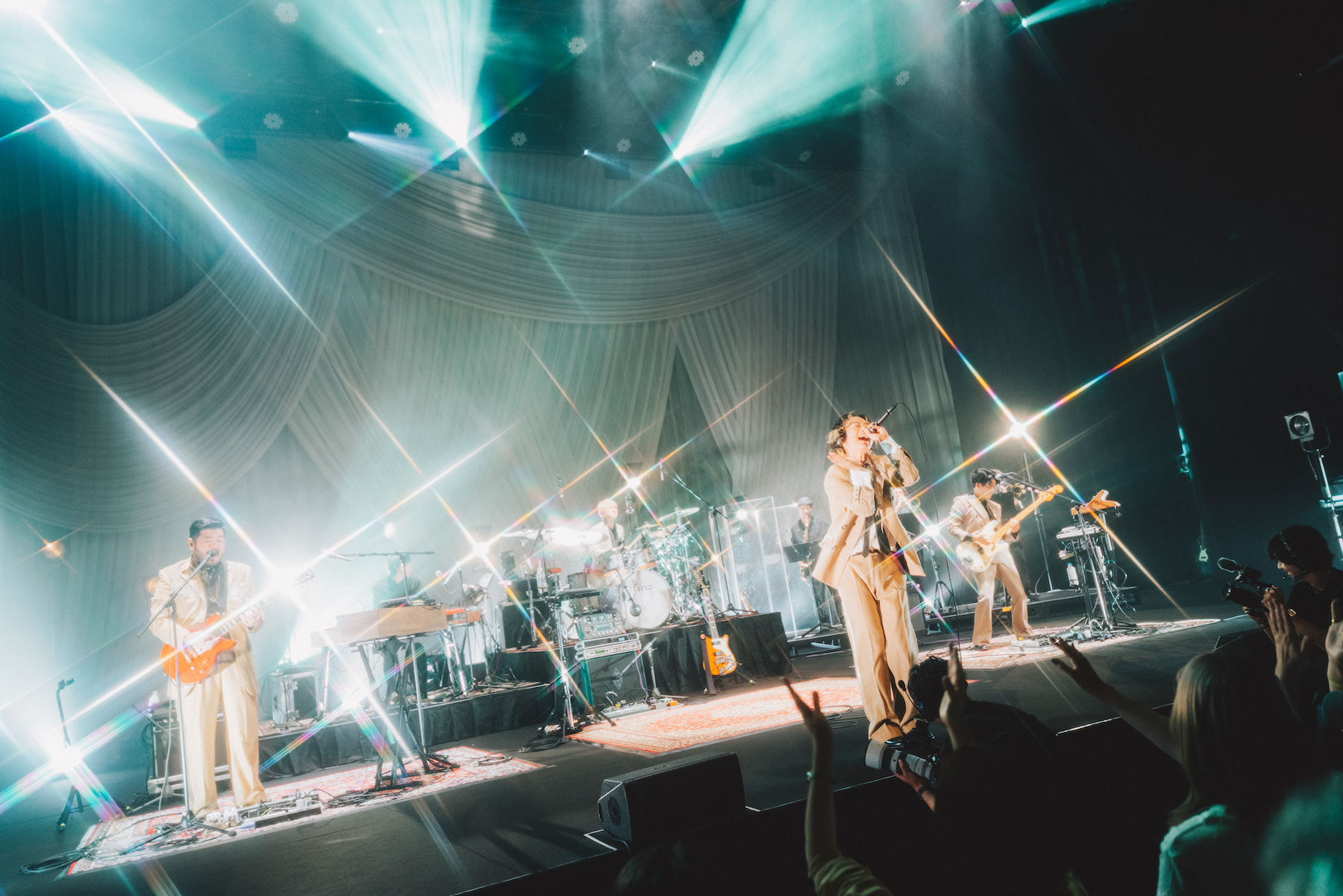 FIVE NEW OLD(撮影=Keisuke Morizawa)