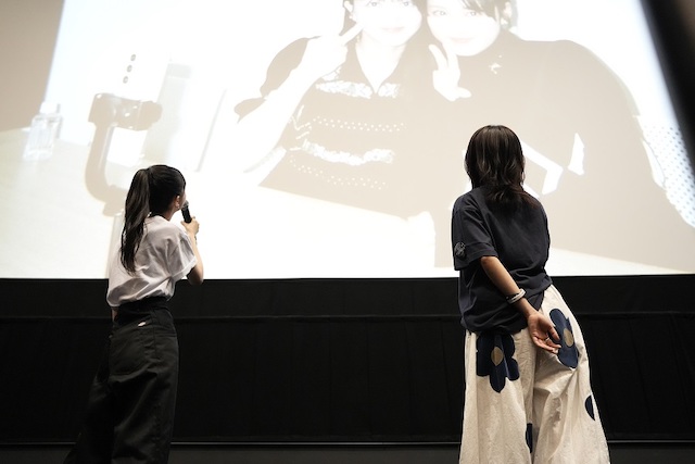 久保史緒里×平祐奈、互いへの愛の舞台挨拶の画像