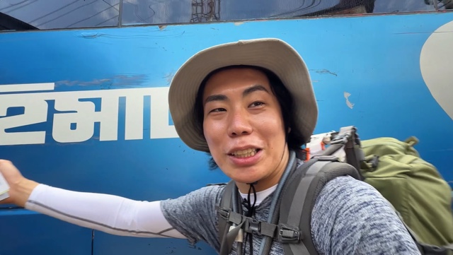 『世界の果てに、くるま置いてきた』2話