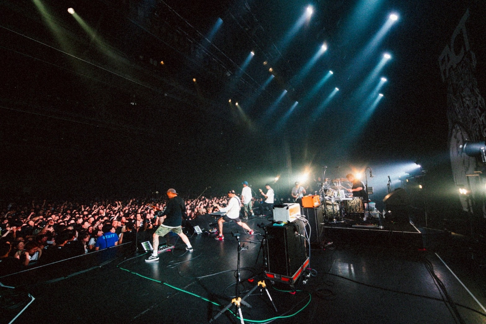 『FACT IS LIFE TOUR 2025』ライブ写真