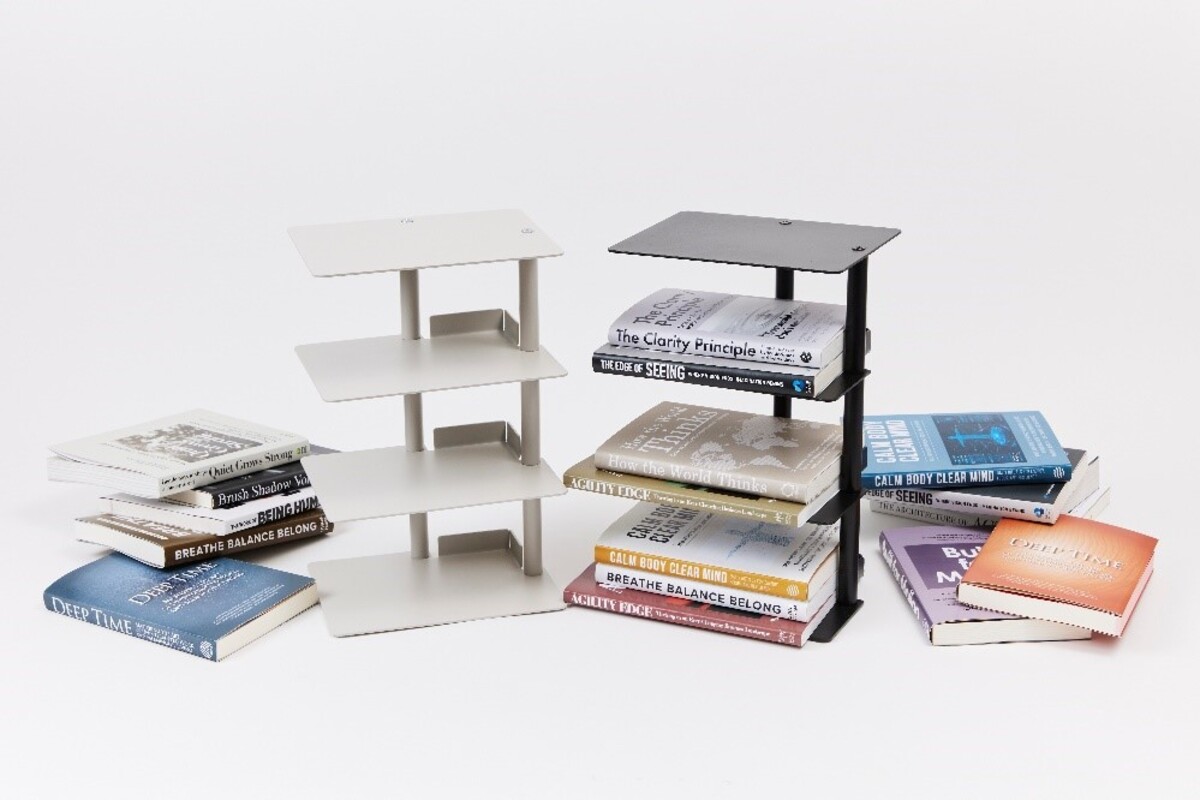 積読本を解消する本棚『積読ホルダー』発売の画像