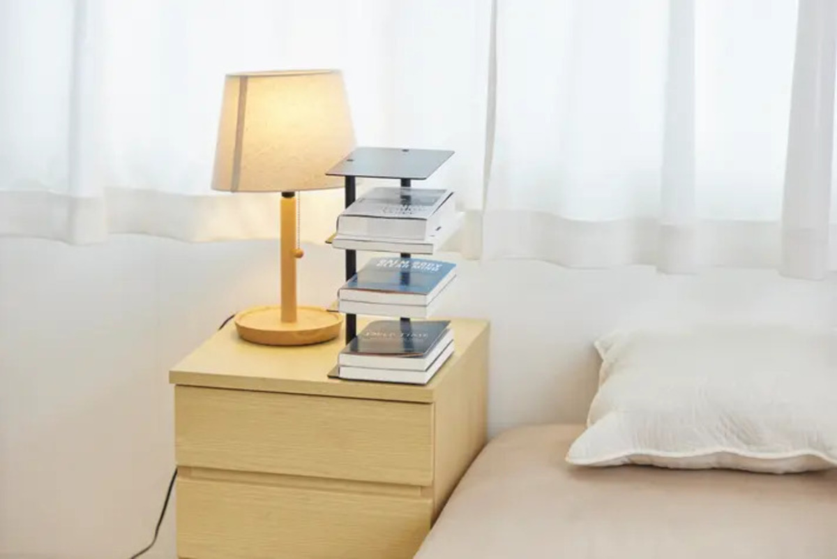 積読本を解消する本棚『積読ホルダー』発売の画像