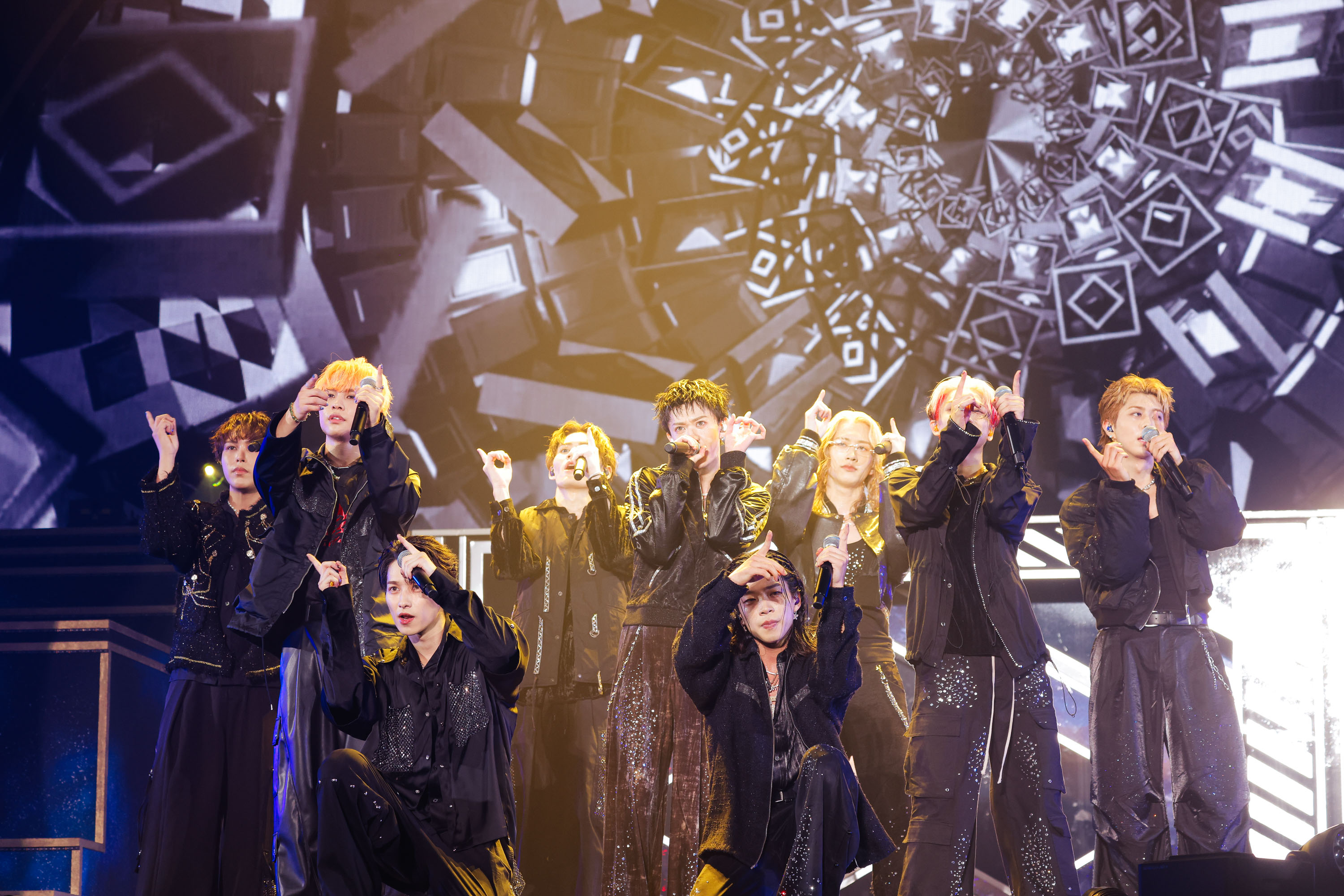 BUDDiiS（撮影＝Hanna TAKAHASHI、松本いづみ）