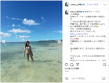 板野友美、娘と沖縄のビーチを満喫の画像