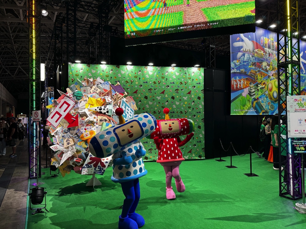 『東京ゲームショウ2025』を見て回る十束おとは