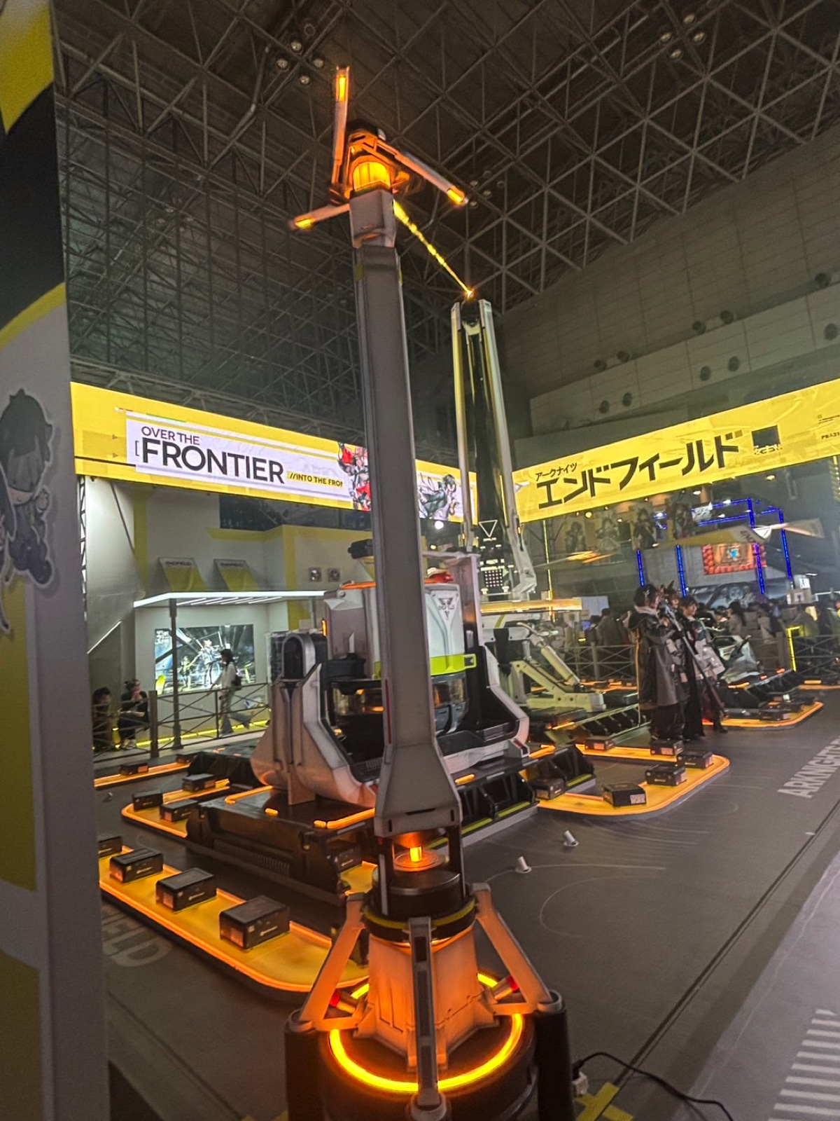 『東京ゲームショウ2025』を見て回る十束おとは