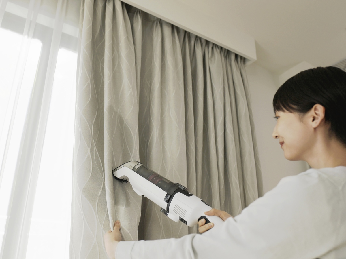 Shark、液体汚れ専用ハンディ登場の画像