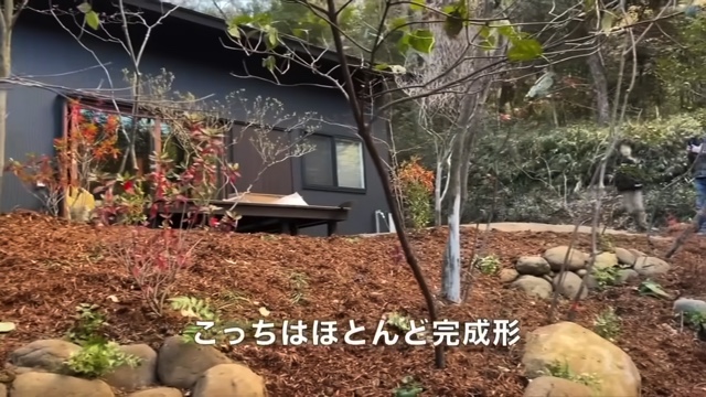 山の廃墟をDIYで建て直していく様子
