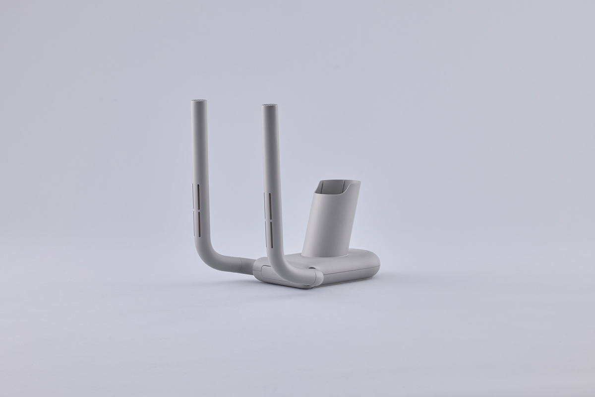 カドー、人気乾燥機にブラック追加の画像