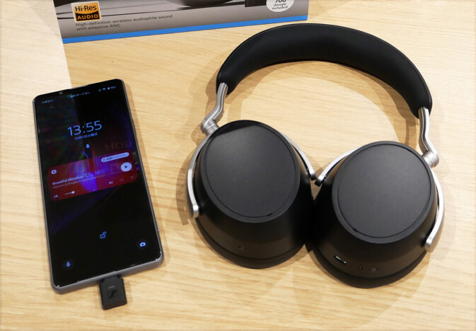 ドングルを挿すだけで高音質がお手軽に　ゼンハイザーからハイファイ音質が楽しめるワイヤレスヘッドホン『HDB 630』がデビュー