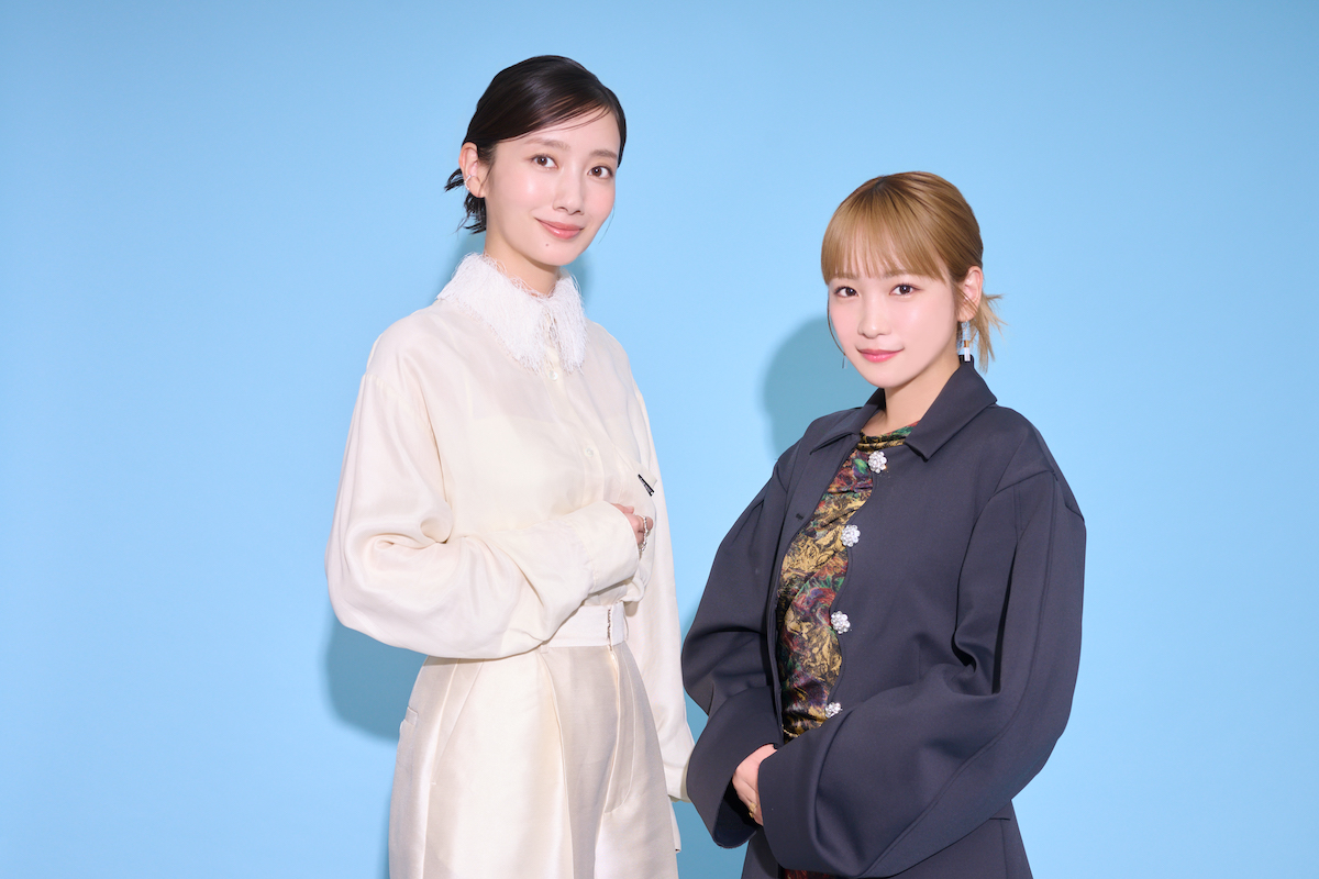 波瑠×川栄李奈『フェイクマミー』対談の画像