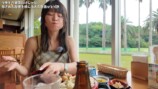 うさぎと戯れるいけちゃん