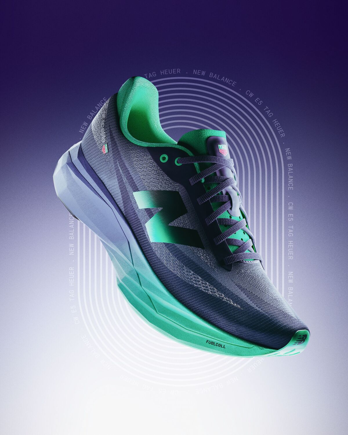 タグホイヤー×NBのスマートウォッチの画像