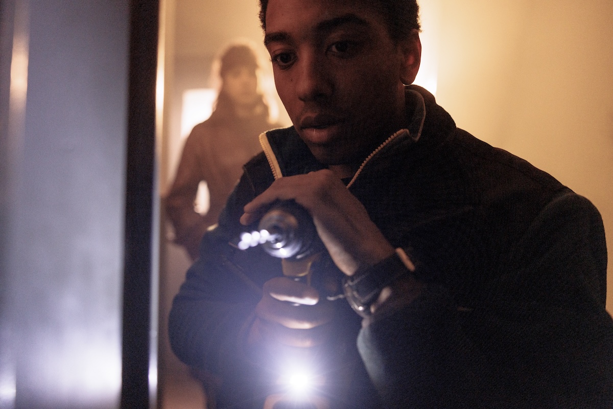 『ナイトコール』逃走シーンの本編映像