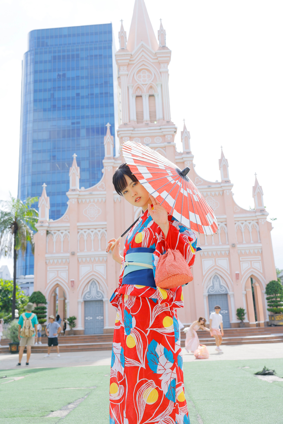 大西亜玖璃、写真集『LONG VACATION』発売の画像