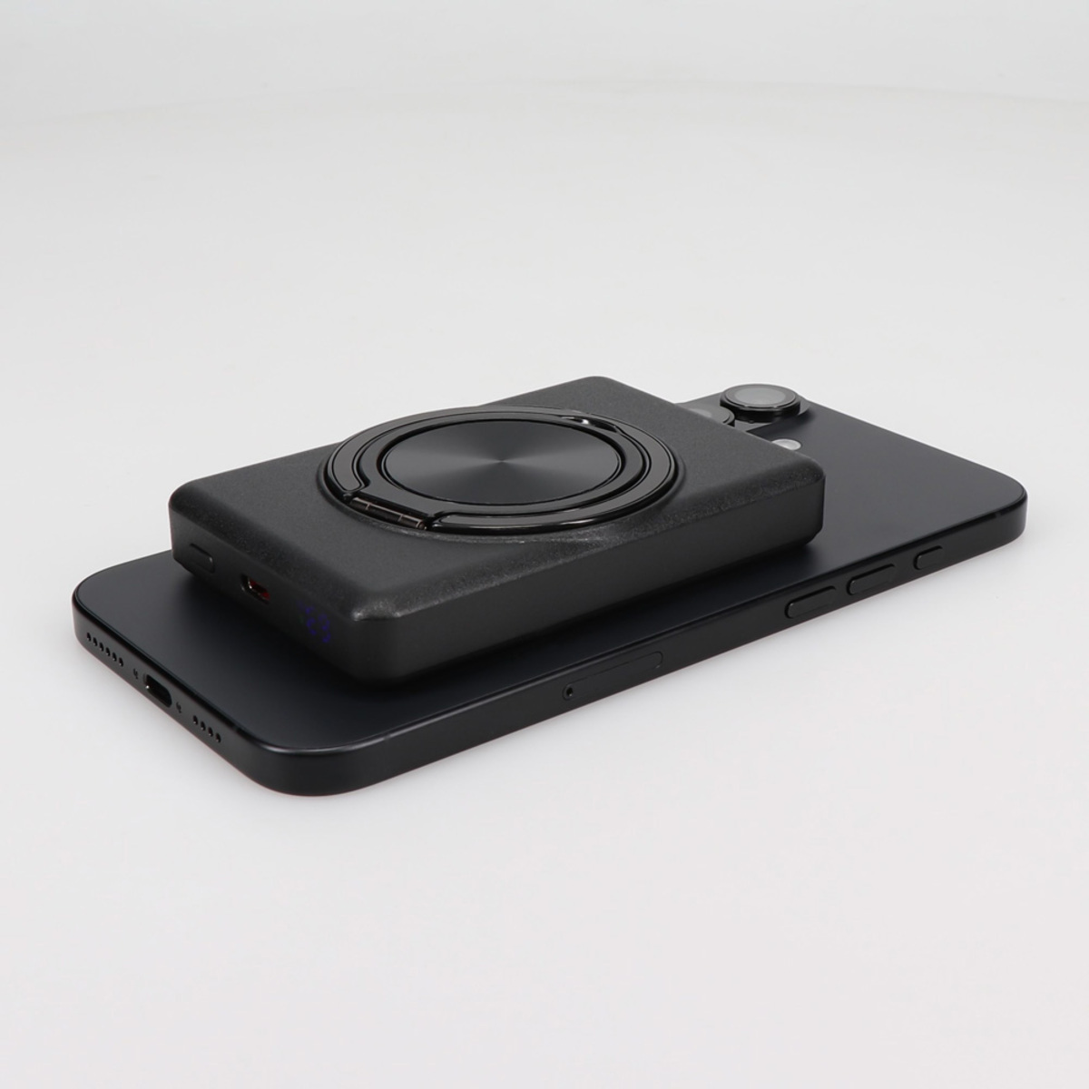 準固体電池採用、新モバイルバッテリーの画像