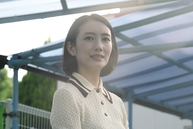 『フェイクマミー』正反対の波瑠×川栄李奈の画像