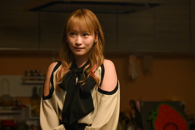 『フェイクマミー』正反対の波瑠×川栄李奈の画像