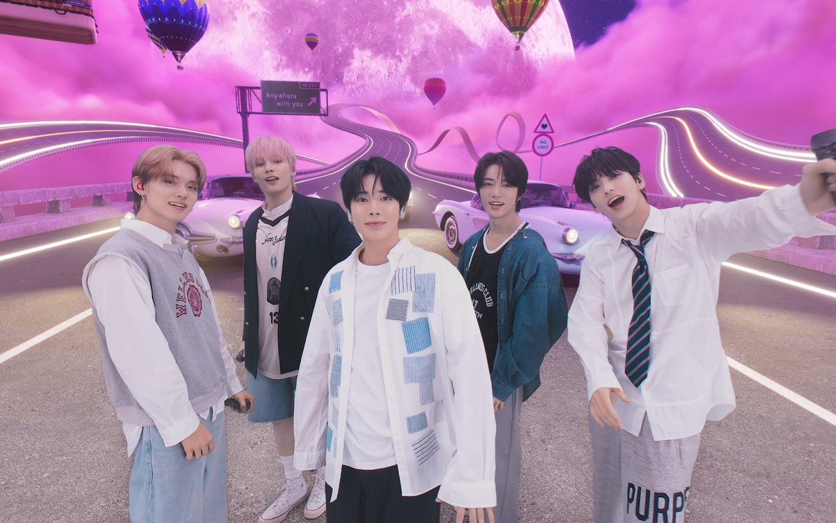 『TOMORROW X TOGETHER VR CONCERT : HEART ATTACK』(P)&(C) BIGHIT MUSIC