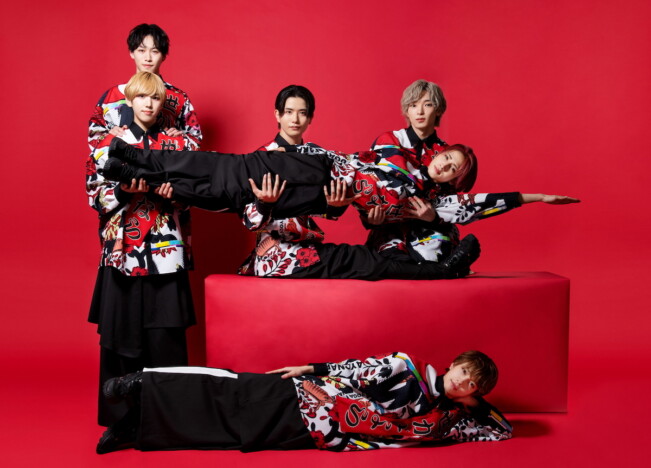 世が世なら!!!は音楽ファンにこそ刺さる？　2nd EP『2025!!!』が実現した“実験精神×普遍性×ユーモア”の共存