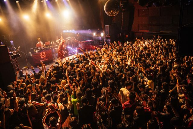 Novel Core『BABiES AGAiN TOUR』初日公演より