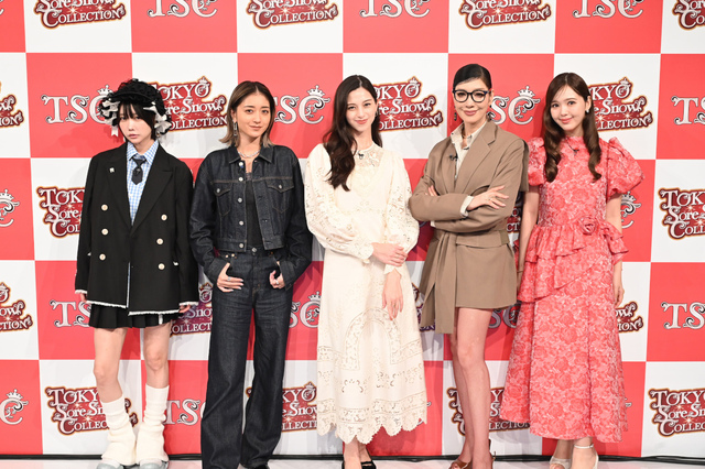 『それSnow Manにやらせて下さいSP』10月17日放送 審査員 集合写真