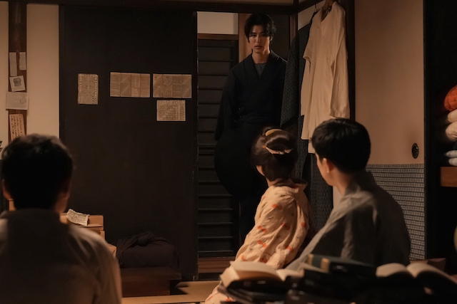 集団左遷!!〈6枚組〉 集団左遷!!』福山雅治がクランクアップ 最終シーンには神木隆之