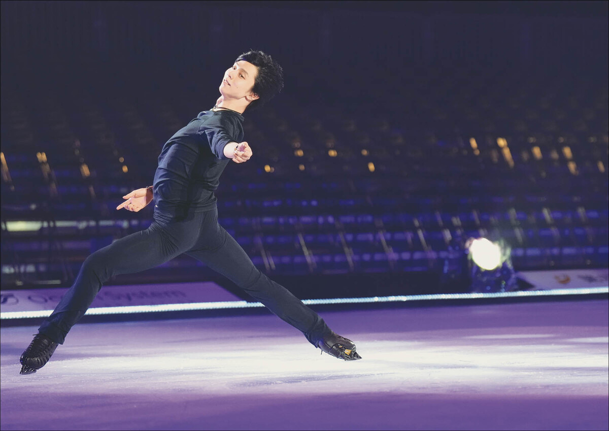 羽生結弦『羽生結弦 2015-2025』発売の画像