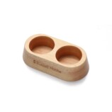 卓上に映えるステンレスミルの画像