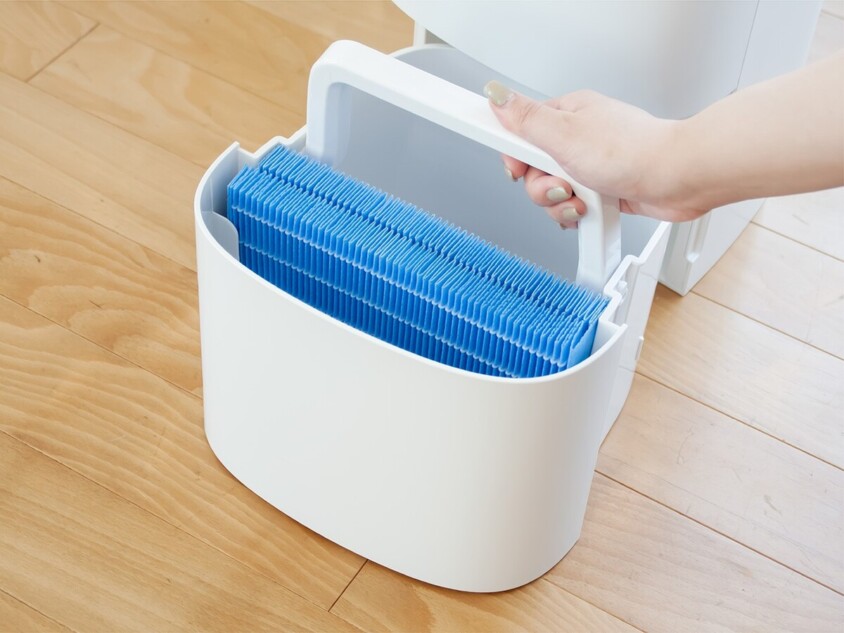 小泉成器、9時間潤うハイブリット式加湿器