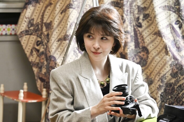 宮澤エマ、『もしがく』でタブロイド紙記者に