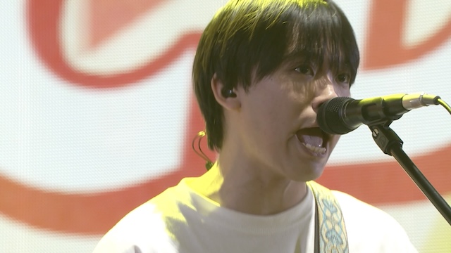 「犬とバカ猫」（10月6日放送『CDTVライブ！ライブ！』より）