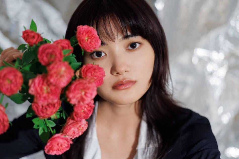 由薫、25歳の現在地と「The rose」