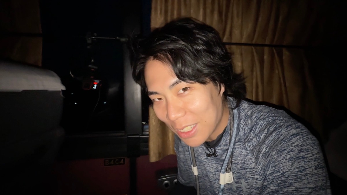 『世界の果てに、くるま置いてきた』5話