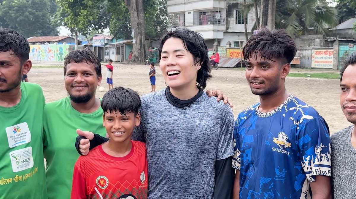 『世界の果てに、くるま置いてきた』5話