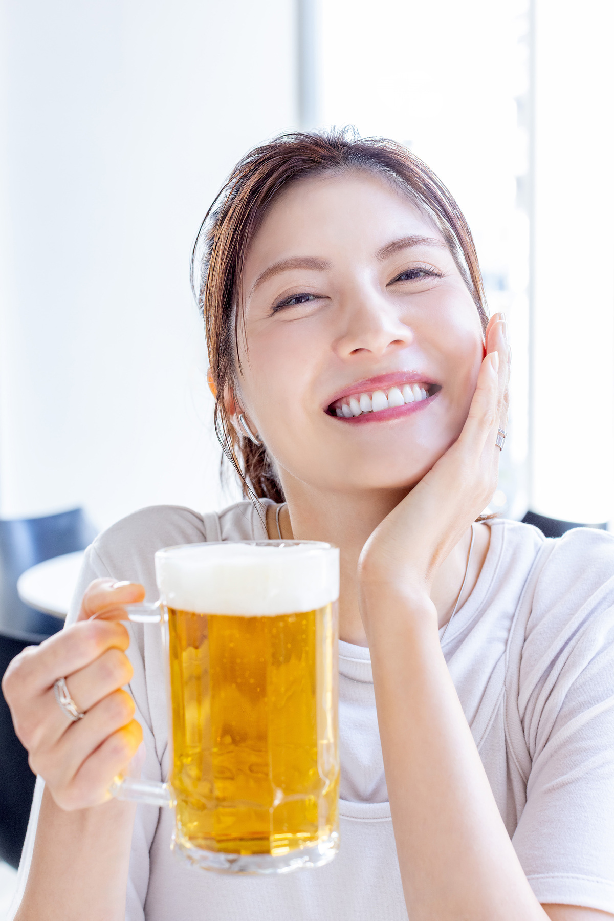 佐藤ありさオフィシャルカレンダー2026発売の画像