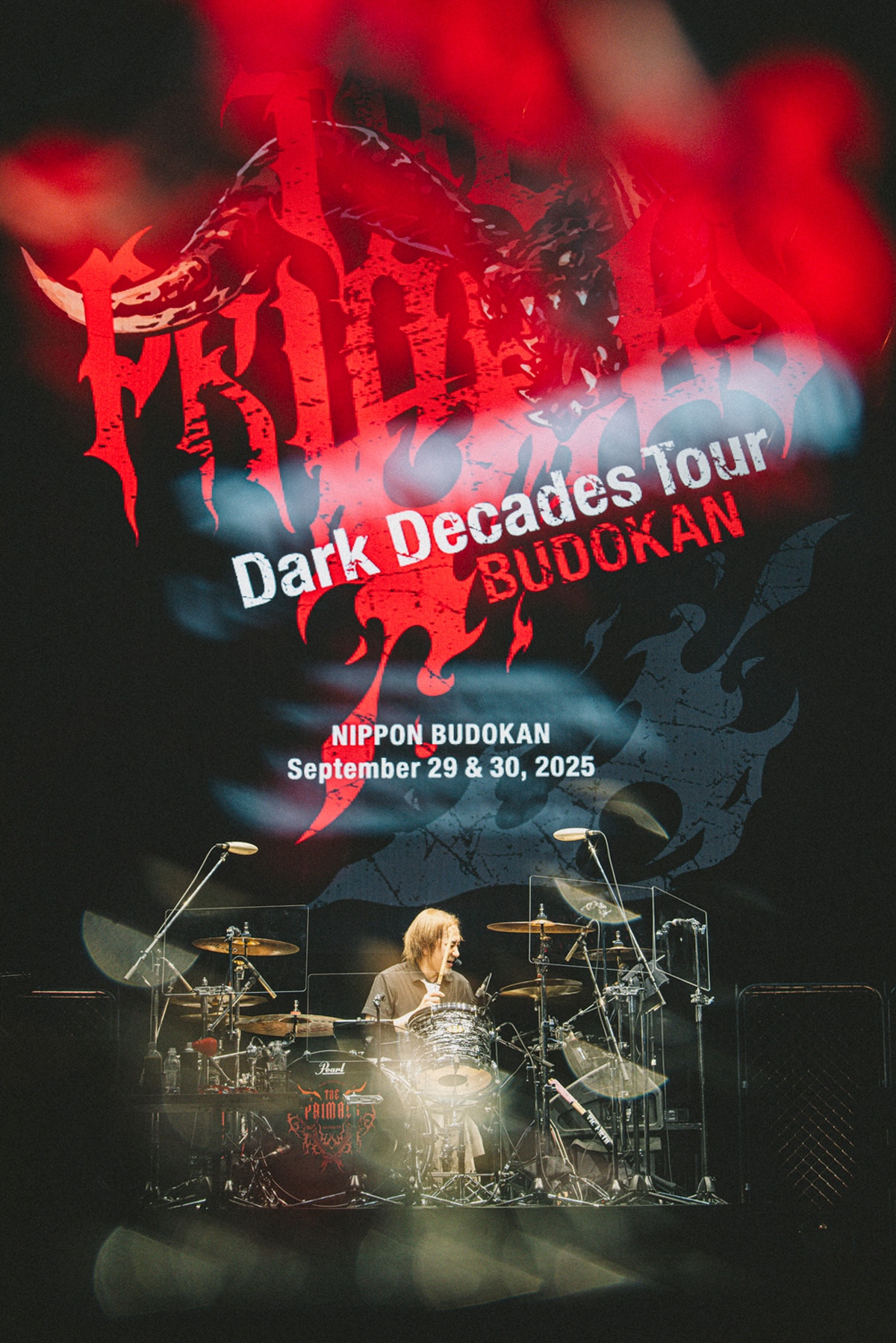 『THE PRIMALS Dark Decades Tour BUDOKAN』ライブ写真（撮影＝西槇太一）