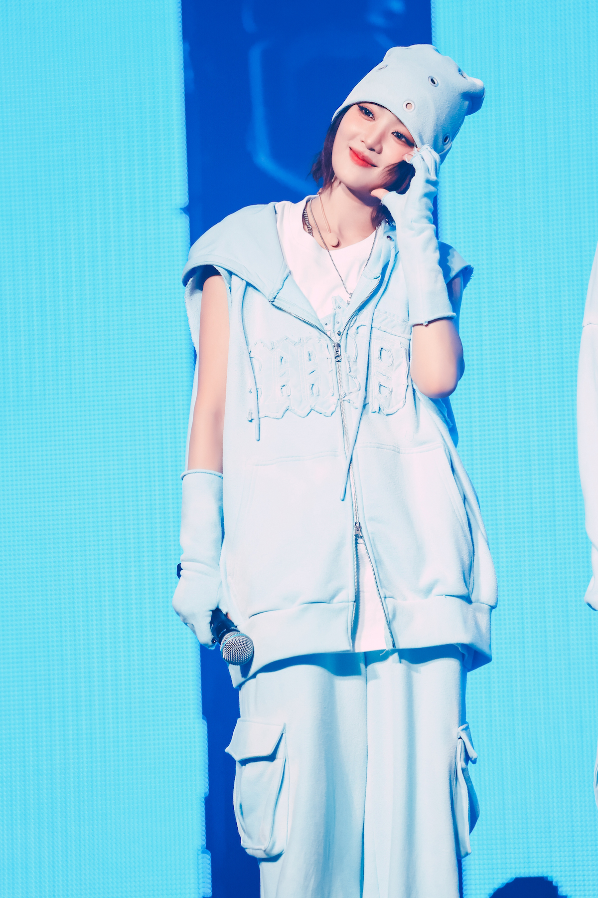 i-dle（撮影＝YOSHIHITO KOBA、アンザイミキ）