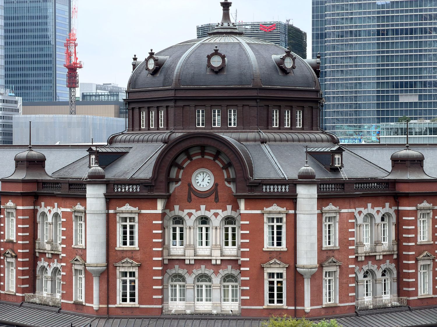 『iPhone Air』を『17 Pro』と比較レビューの画像