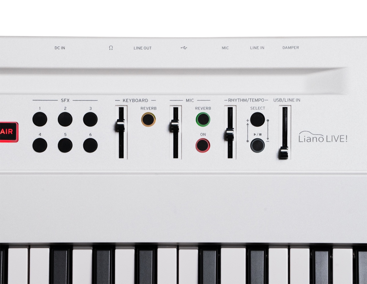 電子ピアノ「Liano LIVE!」
