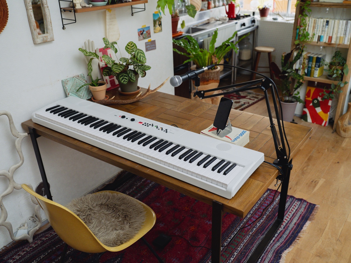 電子ピアノ「Liano LIVE!」